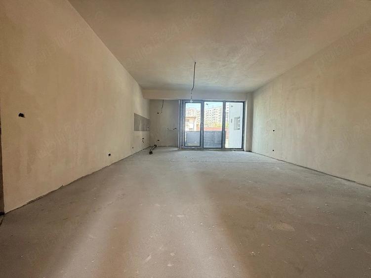 Apartament cu 2 camere semidecomandat în Eminescu
