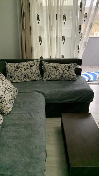 Apartament cu 3 camere decomandat în Florești