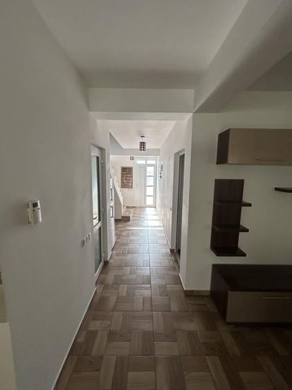 Casă cu 3 camere cu Teren 200 Mp în Nufărul