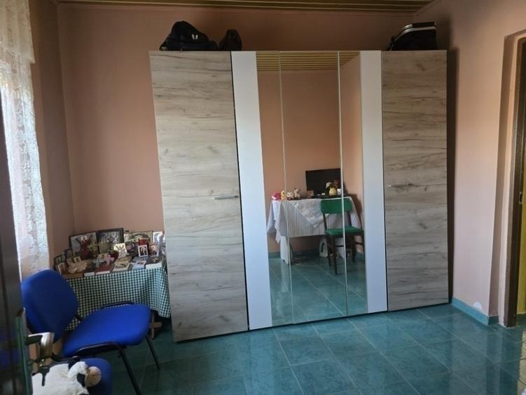 Casă individuală cu 4 camere în Central