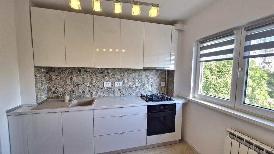 Apartament cu 2 camere decomandat în Tineretului