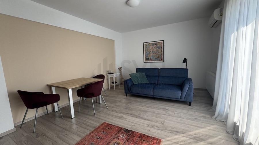 Apartament cu 3 camere decomandat, mobilat în Sisești