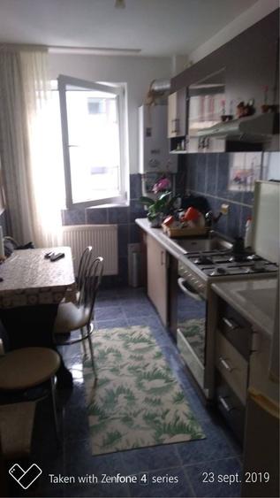 Apartament cu 2 camere decomandat în Florești