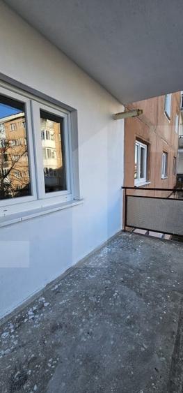 Apartament cu 3 camere decomandat în Semicentral