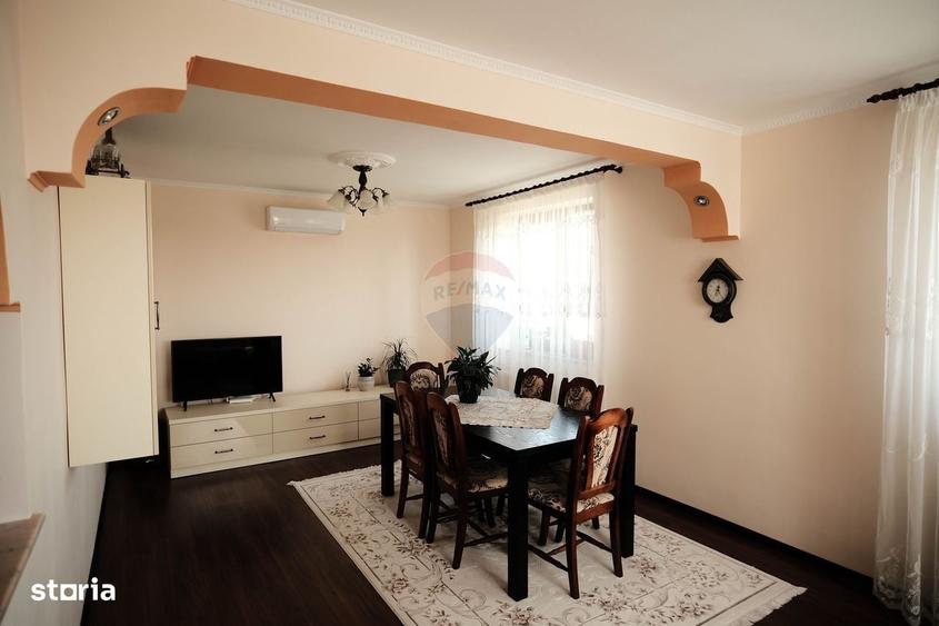 Casă cu 4 camere în Central