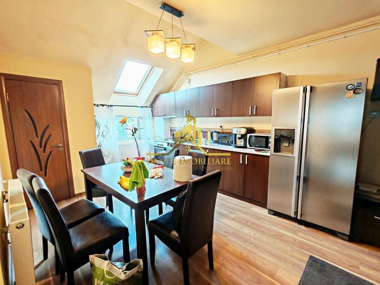 Apartament cu 3 camere semidecomandat, mobilat în Iris