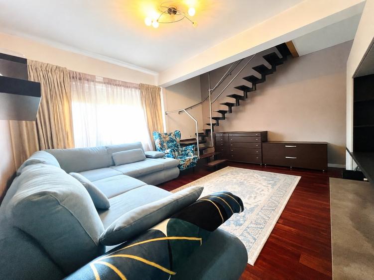Apartament cu 3 camere semidecomandat, mobilat în Aradului