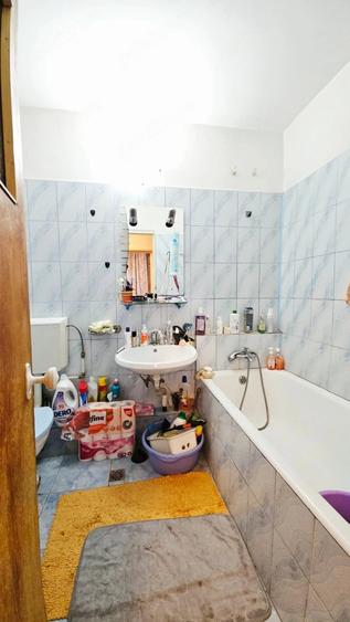 Apartament cu 2 camere decomandat în Gorjului