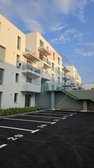 Apartament cu 2 camere decomandat în Tunari