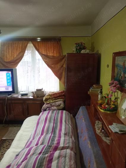 Casă cu 4 camere în Roznov