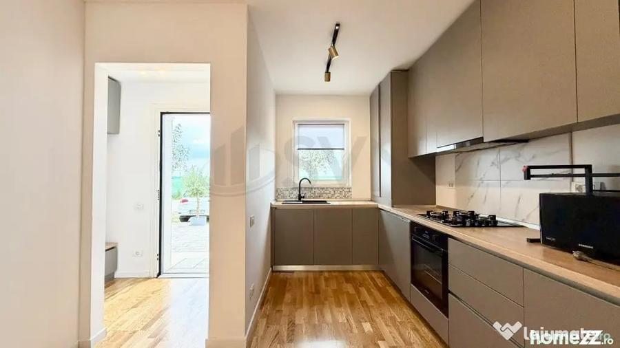 Casă cu 5 camere cu Teren 150 Mp în Pipera