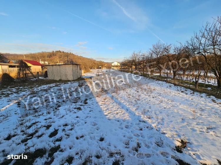 Casă cu 4 camere în Zigoneni