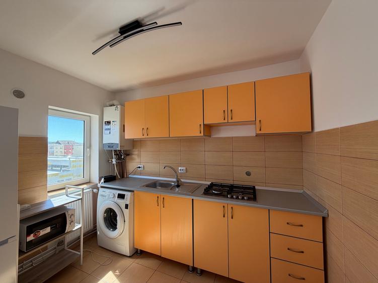 Apartament cu 3 camere decomandat în Vasile Aaron