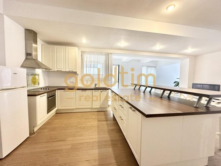 Apartament cu 5 camere decomandat, mobilat în Șoseaua Nordului