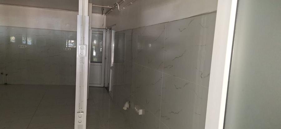 Spațiu comercial, de 100 mp, în P-ța Reșița