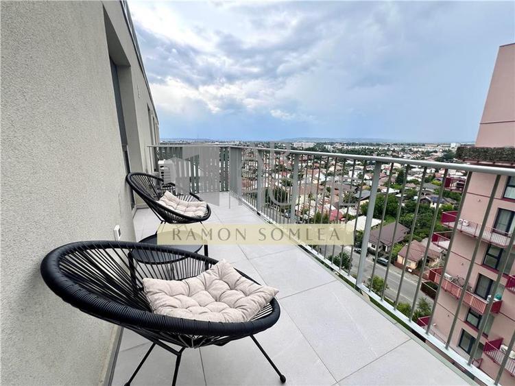 Apartament cu 3 camere decomandat, mobilat în Sud