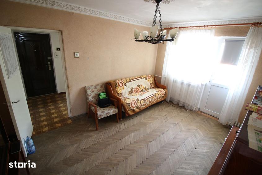 Apartament cu 2 camere în Micro 40