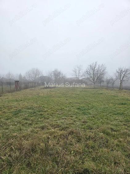 Vand casa in Darlos, la 6 km de Media?