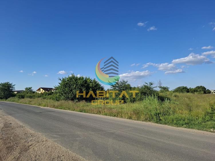 Teren Construcții intravilan de 1070 mp, în Est