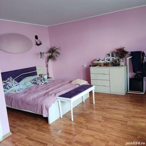 Casă cu 5 camere cu Teren 500 Mp în Berceni