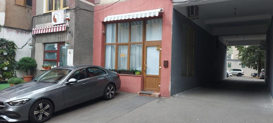 Spațiu comercial, de 36 mp, în Ultracentral