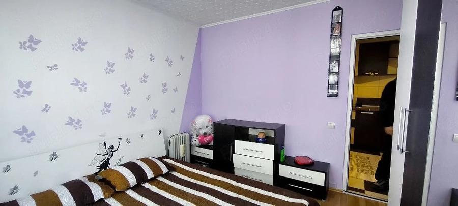 Apartament cu 2 camere decomandat în Calea București