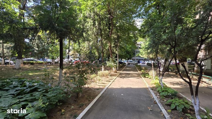 Apartament cu 3 camere în Drumul Taberei — fotografia 3