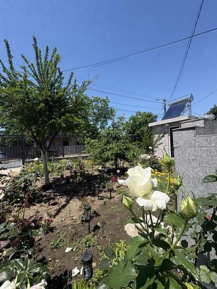 Casă cu 3 camere cu Teren 1000 Mp în Tuzla