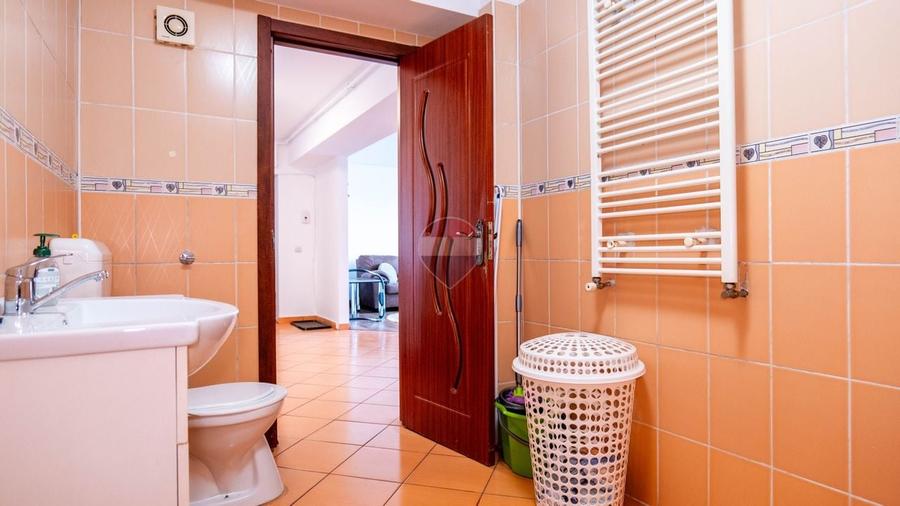 Apartament cu 2 camere decomandat, mobilat în Vitan-Bârzești