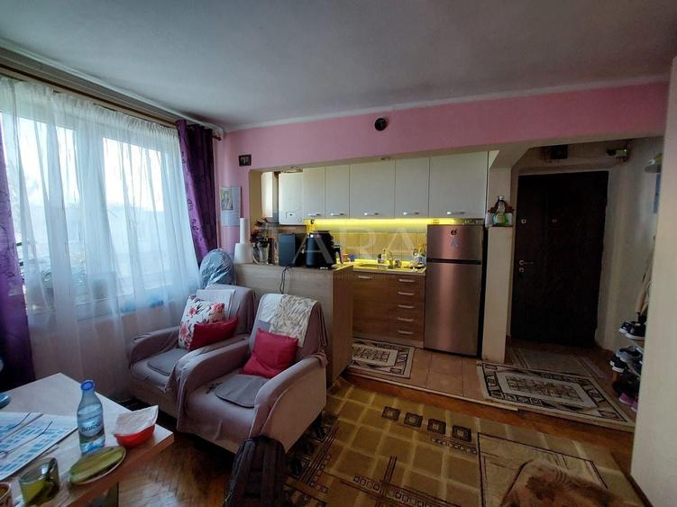 Apartament cu 2 camere semidecomandat, mobilat în Gheorgheni