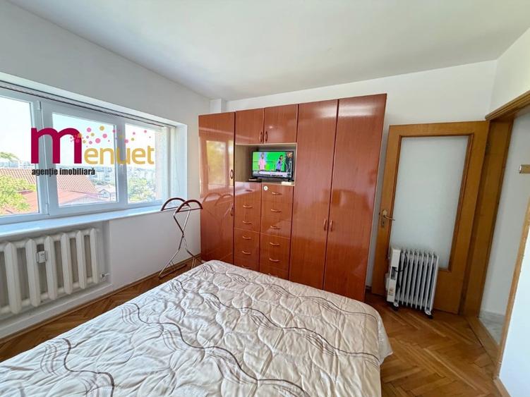 Apartament cu 3 camere decomandat în Central