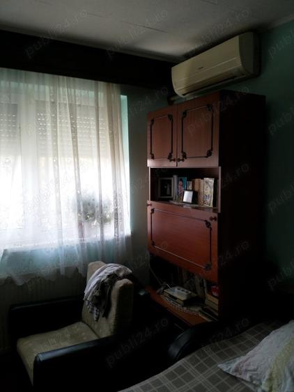 Apartament cu 3 camere semidecomandat în Lugoj