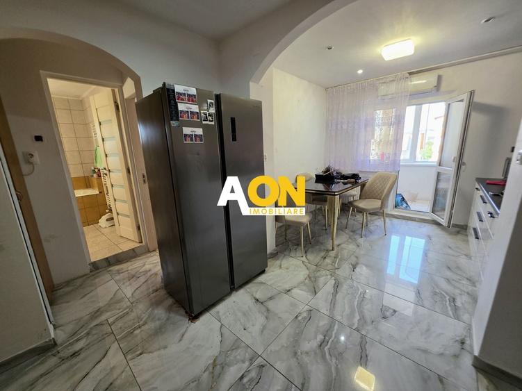 Apartament cu 2 camere decomandat în Ampoi 3