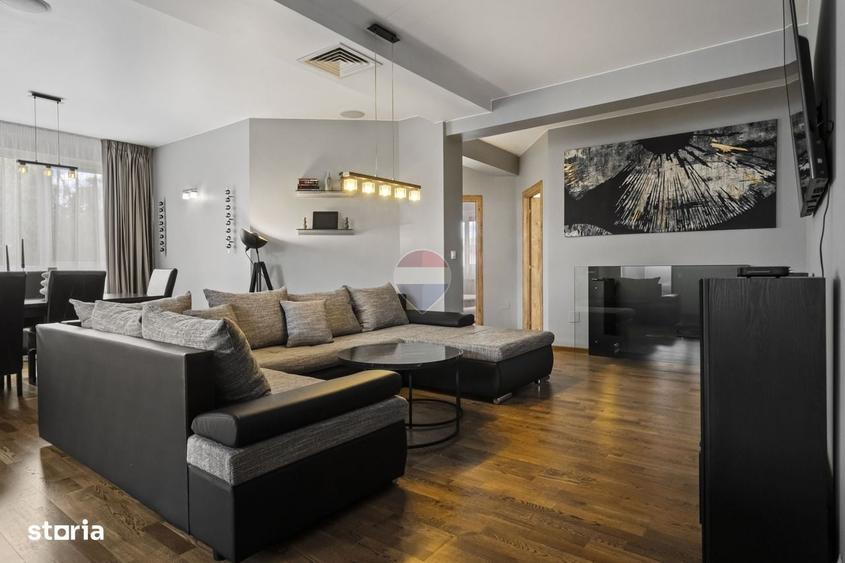Apartament cu 4 camere în Roșu