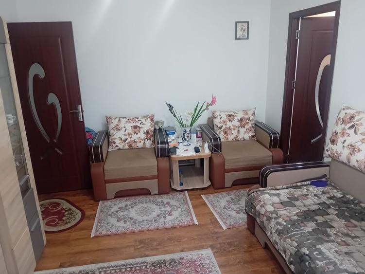 Apartament cu 2 camere semidecomandat în Dărmănești