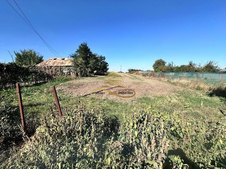 Teren agricol intravilan de 5500 mp, în Filipești