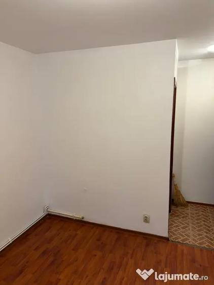 Garsonieră decomandată în Galata