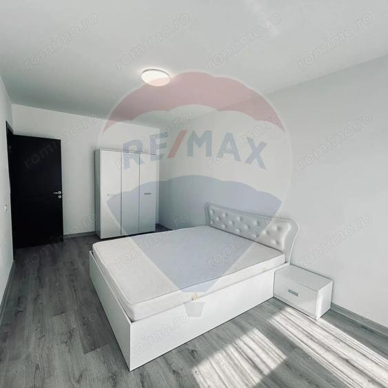 Apartament cu 3 camere decomandat, mobilat în Sânpetru