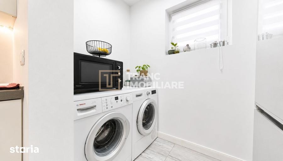 Casă cu 3 camere semidecomandat cu Teren 433 Mp în Vladimirescu