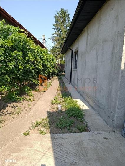 Casă cu 4 camere decomandat cu Teren 995 Mp în Mărăcineni
