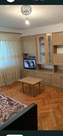 Apartament cu 2 camere decomandat în Astra