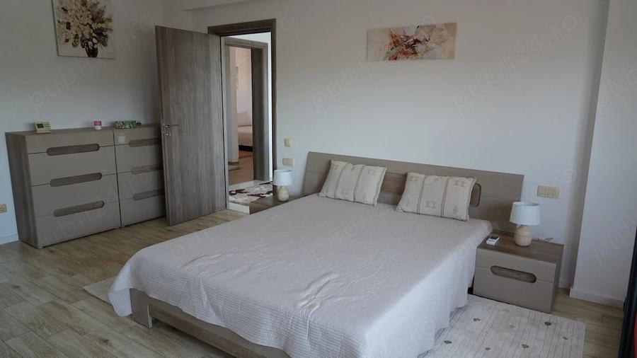 Casă cu 5 camere cu Teren 400 Mp în Băneasa