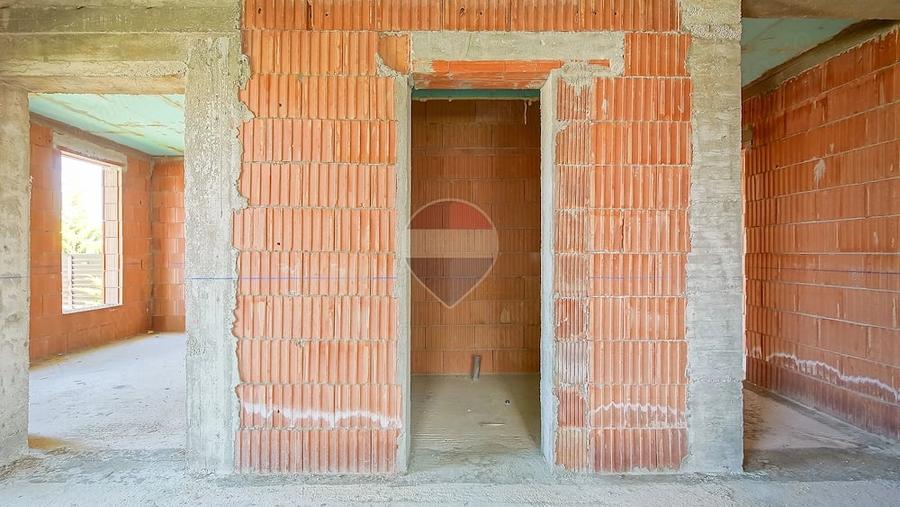 Casă cu Teren 500 Mp în Cristian