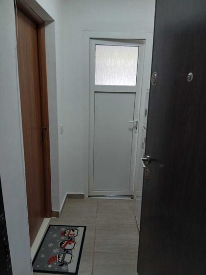 Apartament cu 2 camere semidecomandat în Progresul