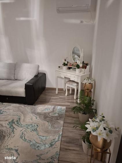 Apartament cu 3 camere decomandat în Rahova