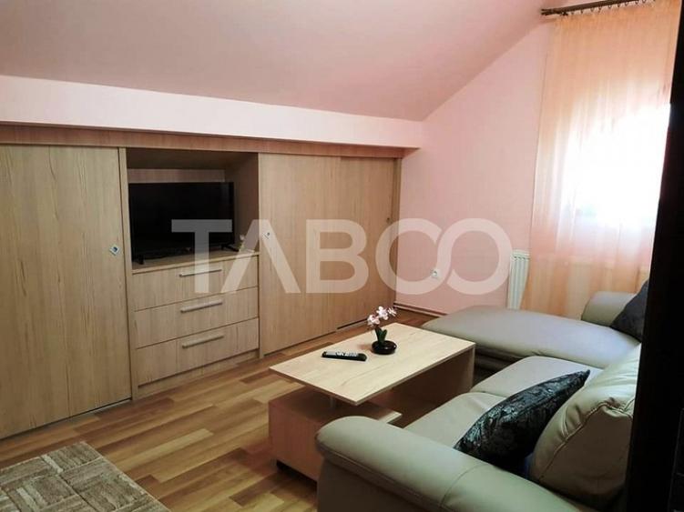 Apartament de inchiriat  56 mpu 2 camere mansarda in vila Selimbar - 2