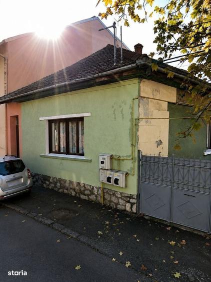 Casă cu 2 camere în Mureșeni