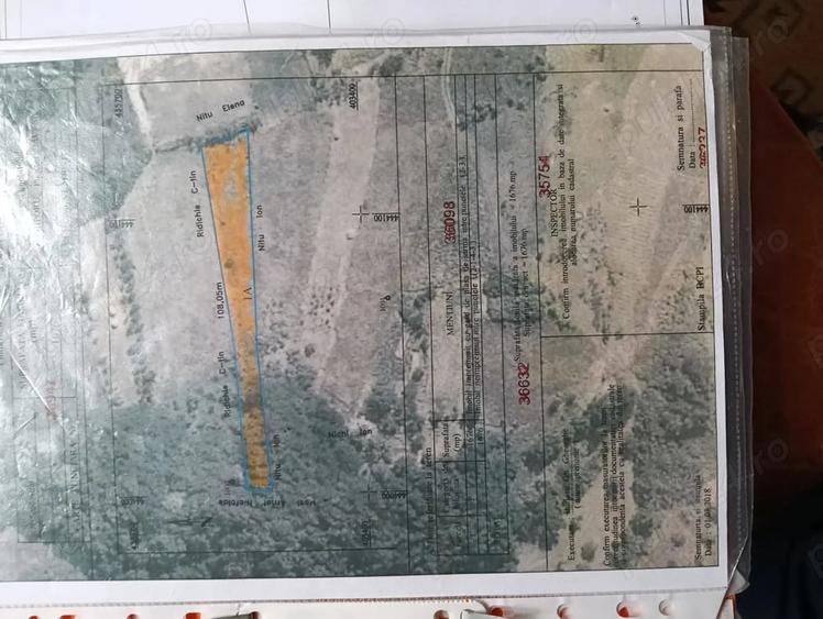 Teren de 1400 mp, în Vlădești