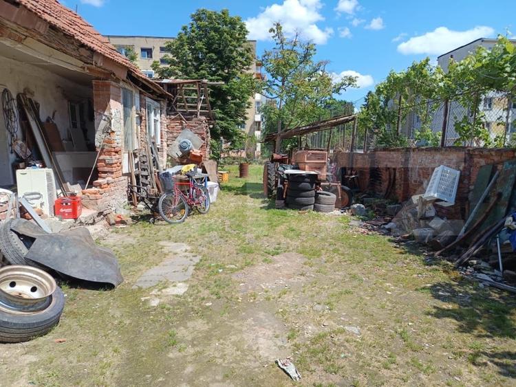 Casă individuală cu 3 camere cu Canalizare în Lugoj