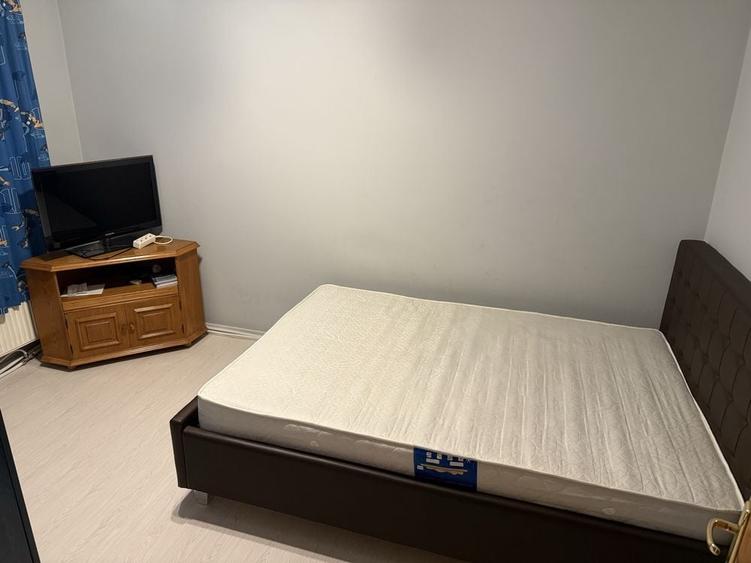 Apartament cu 3 camere decomandat în Exterior Vest